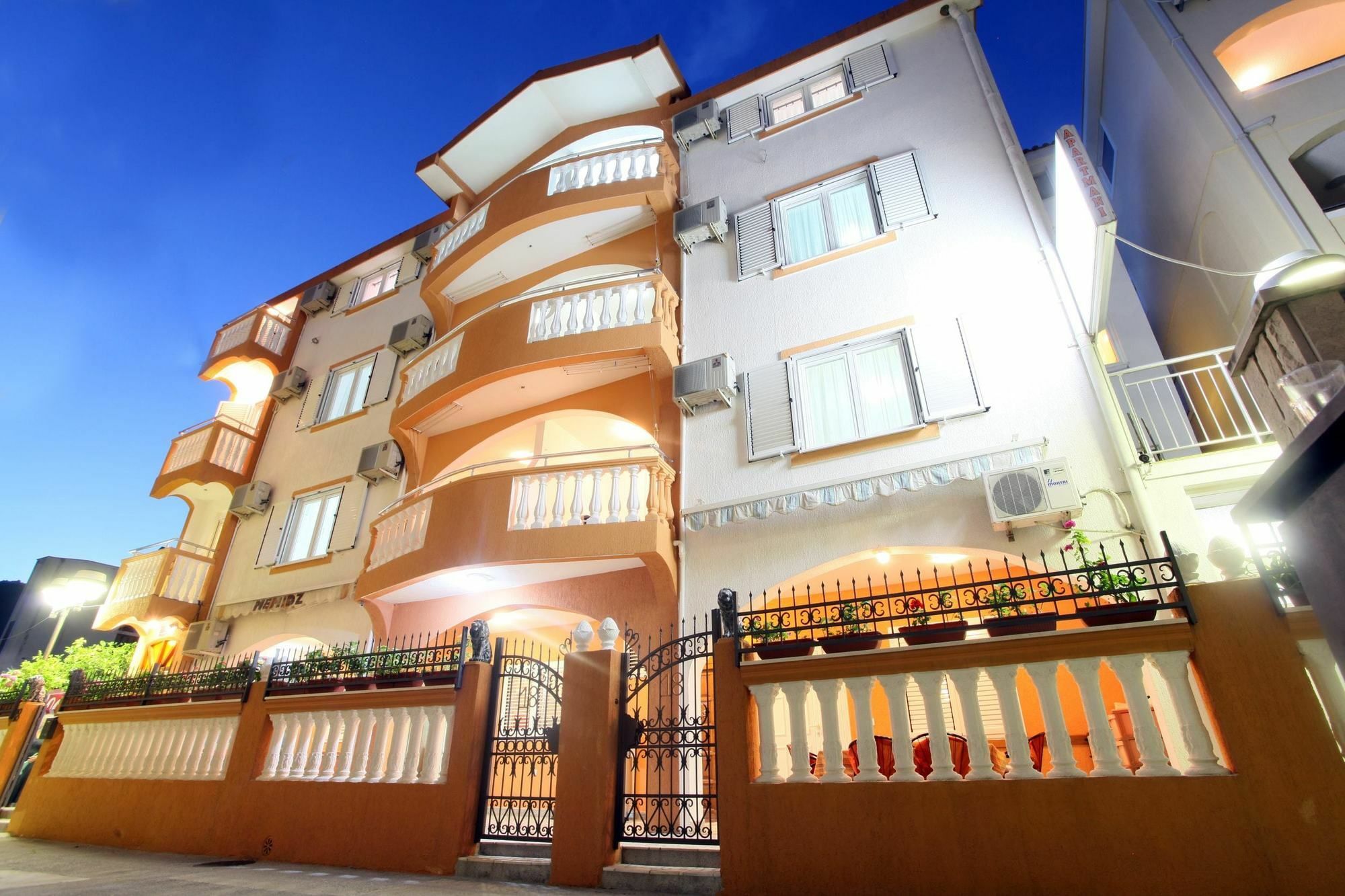 Apartments Memidz Μπούντβα Εξωτερικό φωτογραφία